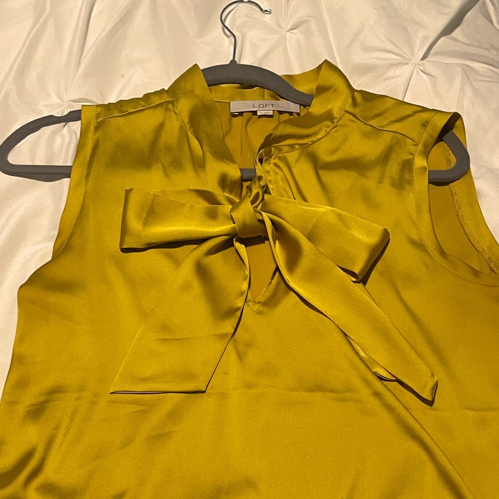 Loft Sleeveless Blouse